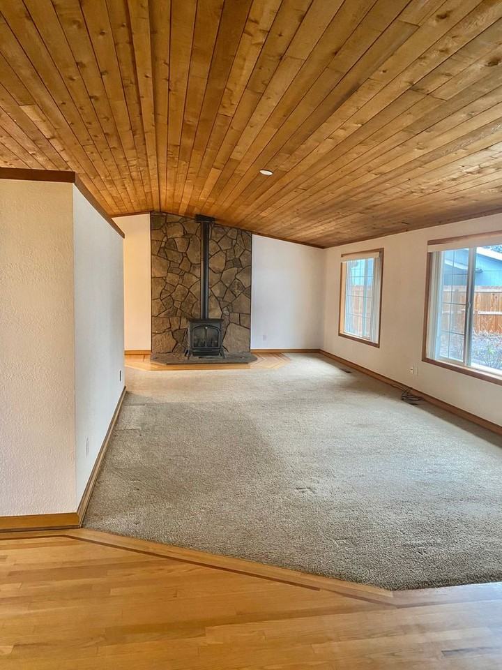 2816 Ne Lapointe Ct - Photo 4 of 16