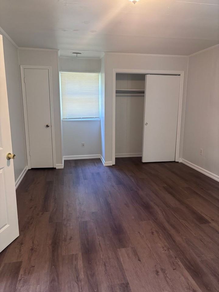 3329 Madewell St - Photo 6 of 9