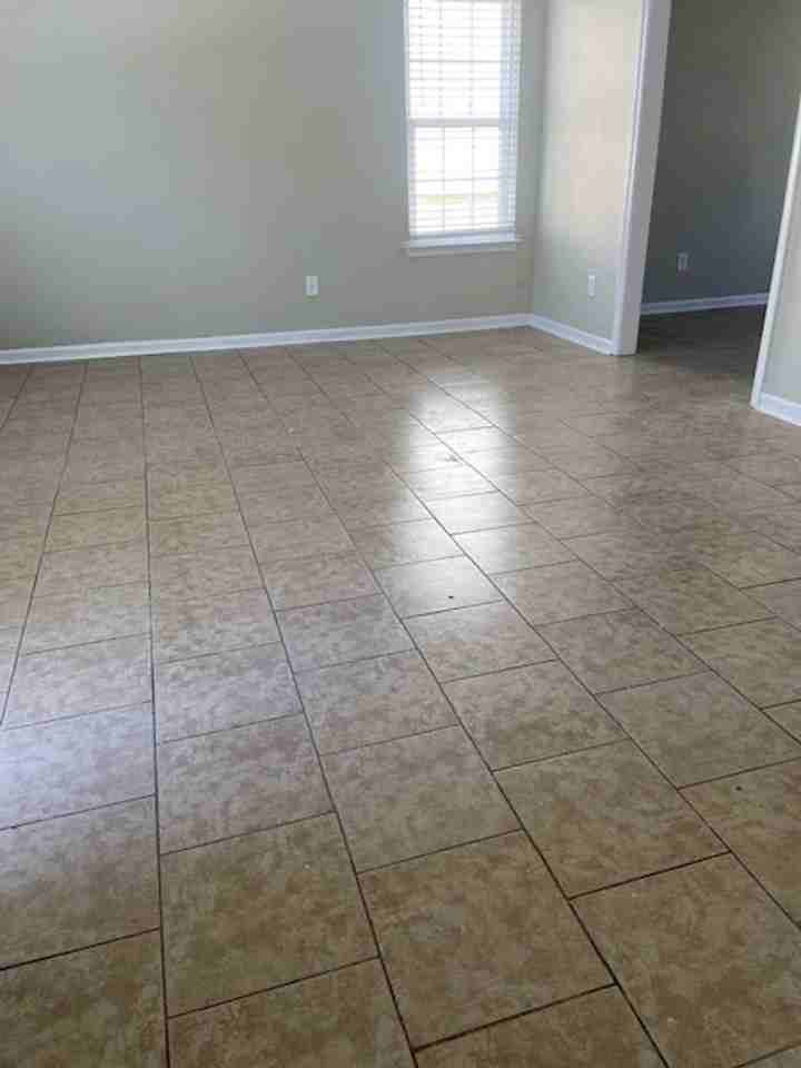 5176 Brooktree Dr - Photo 5 of 19