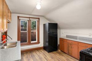 featured image of 375 Erie St