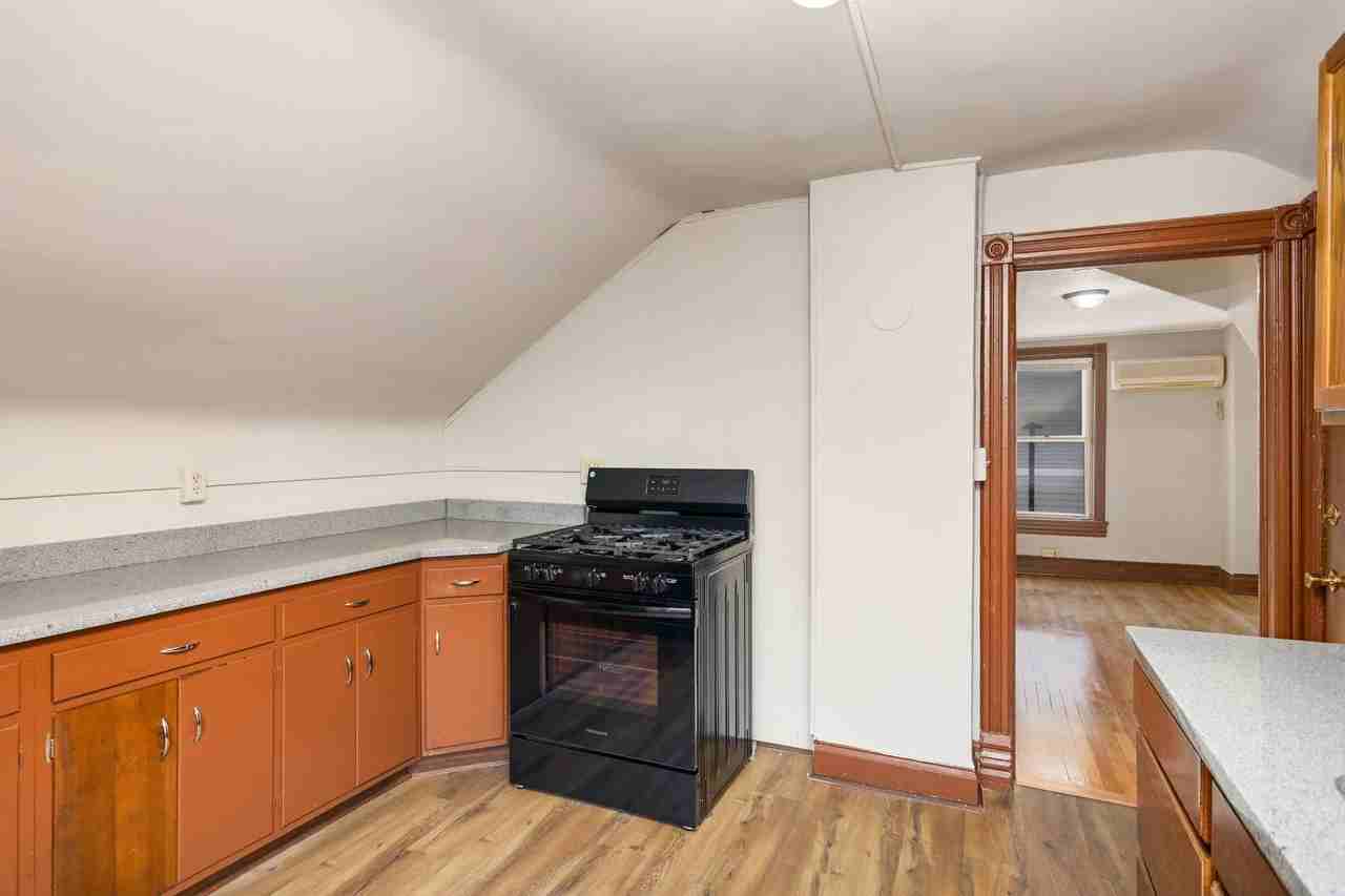 375 Erie Street - Photo 2 of 48