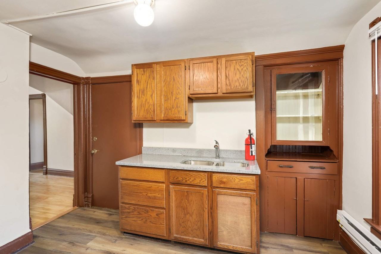 375 Erie Street - Photo 3 of 48