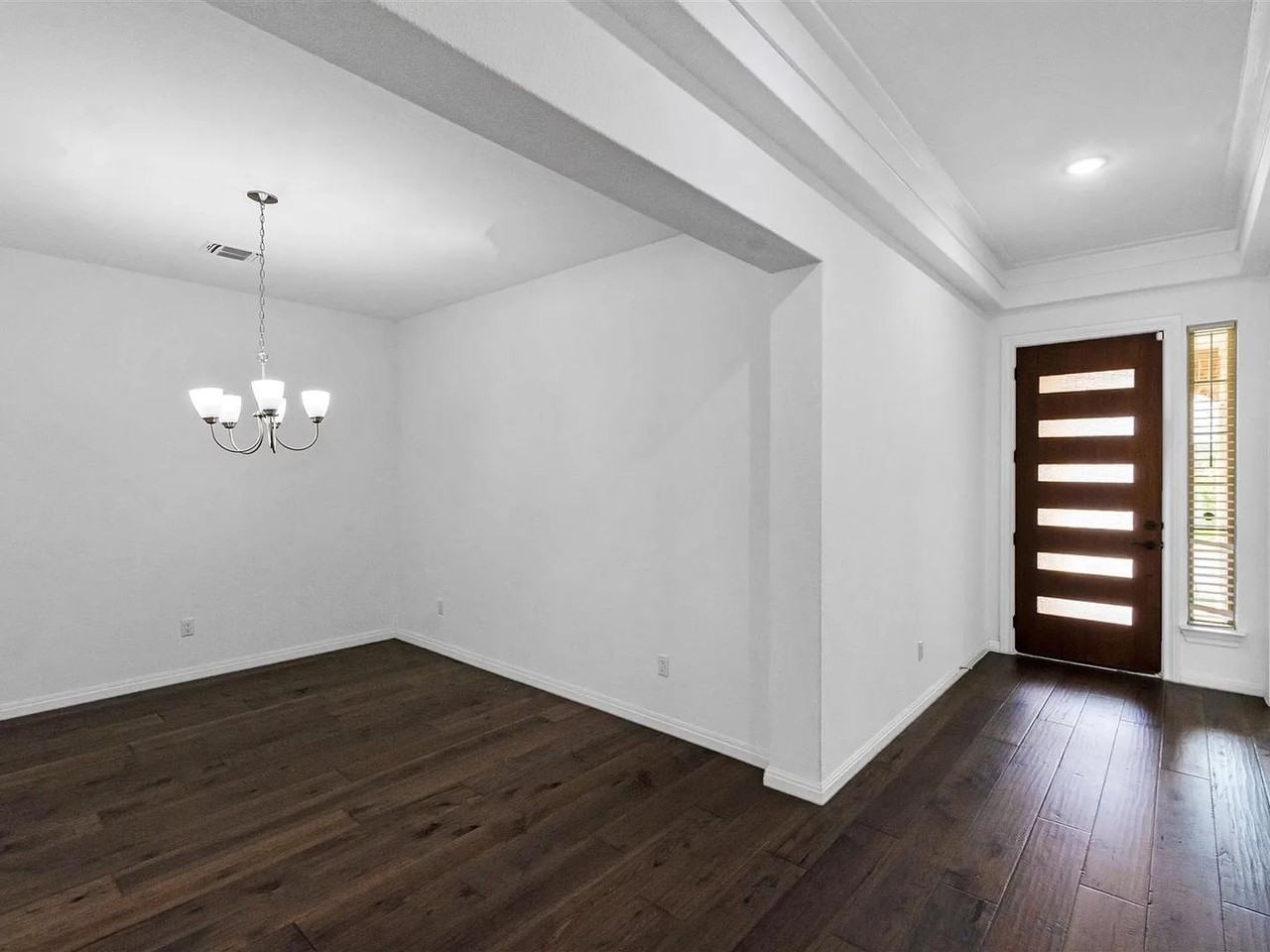 3421 Arrieta Dr - Photo 4 of 31