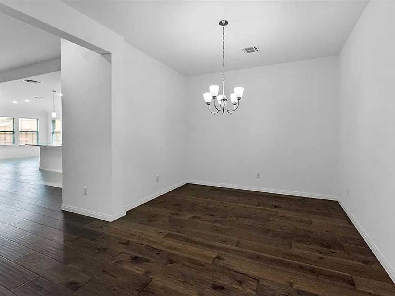 3421 Arrieta Dr - Photo 6 of 31