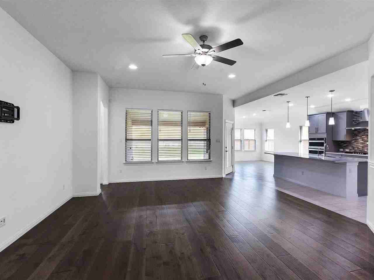 3421 Arrieta Dr - Photo 7 of 31