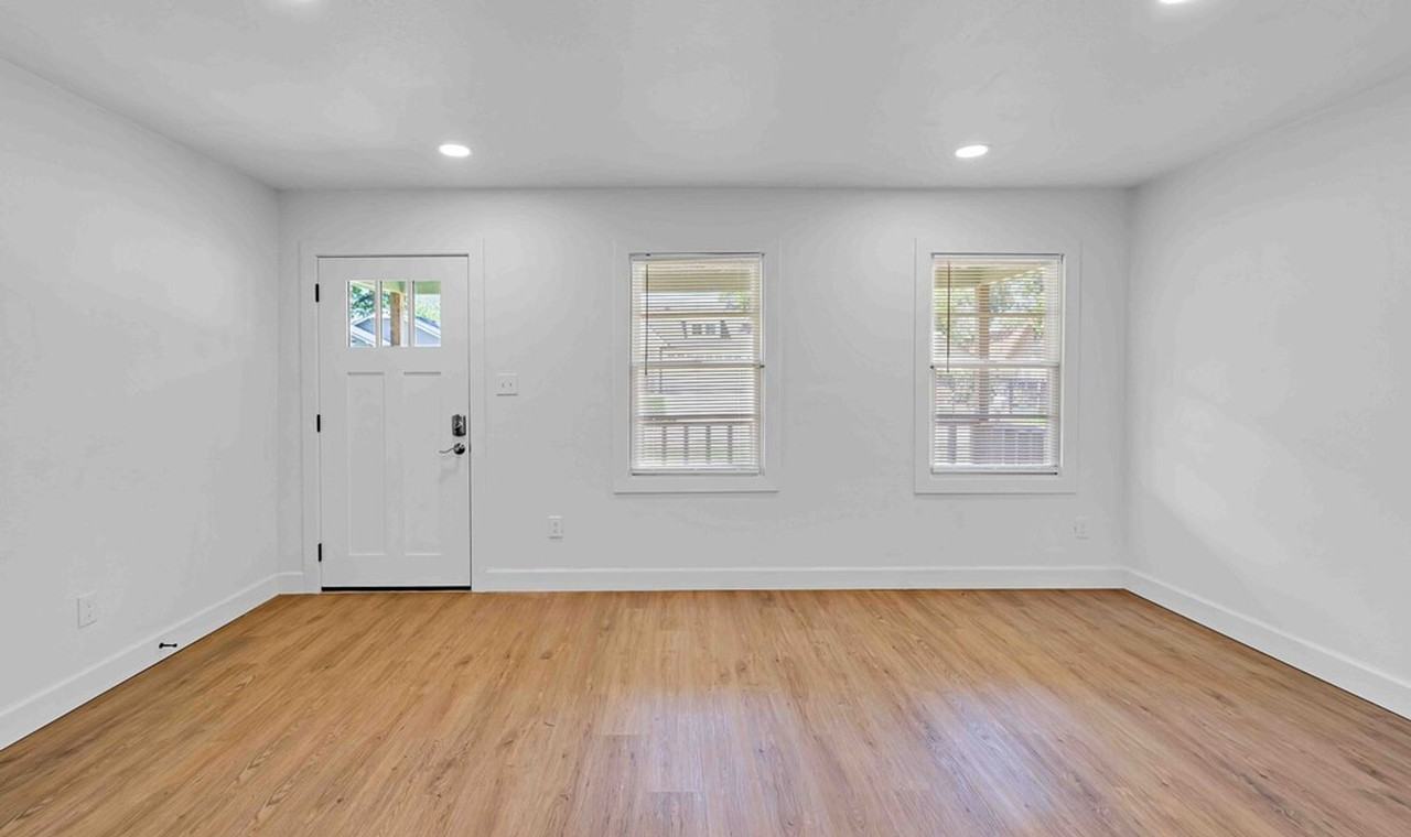 712 Proctor Ave - Photo 6 of 31