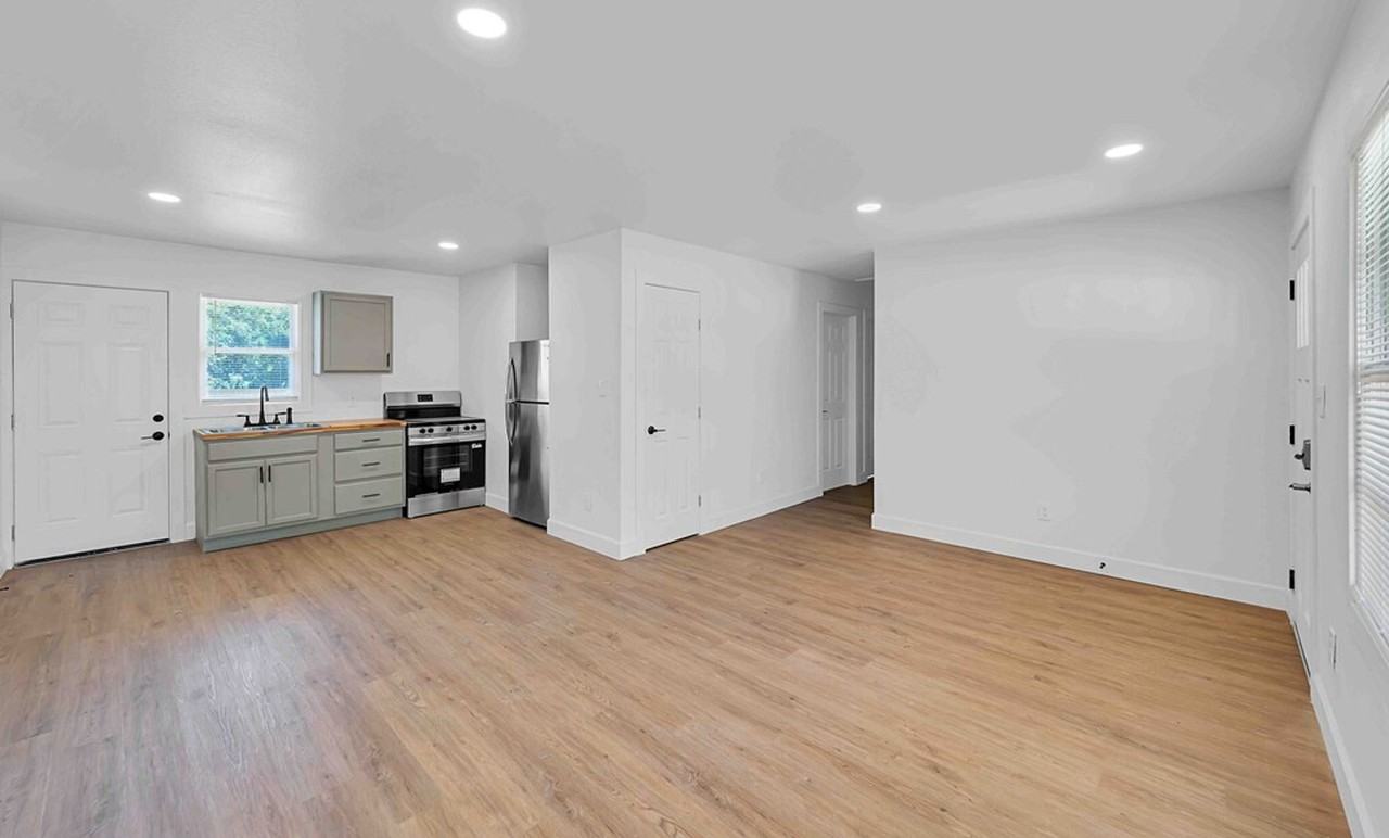 712 Proctor Ave - Photo 7 of 31