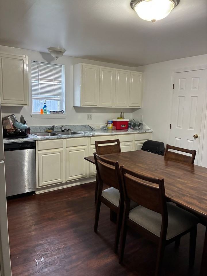 11 Taftville Occum Rd - Photo 2 of 12