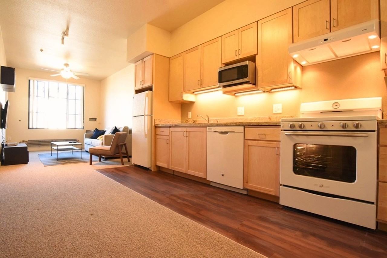 The Southgate- 2526 Durant - Photo 2 of 12
