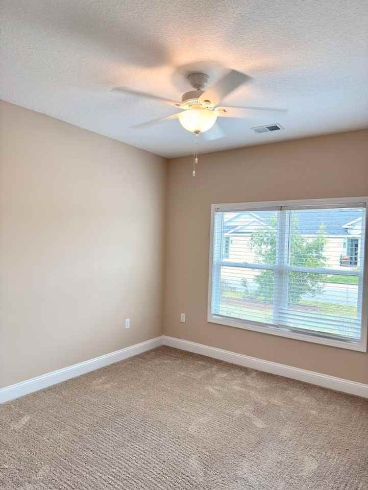 124 The Villas Way - Photo 3 of 17