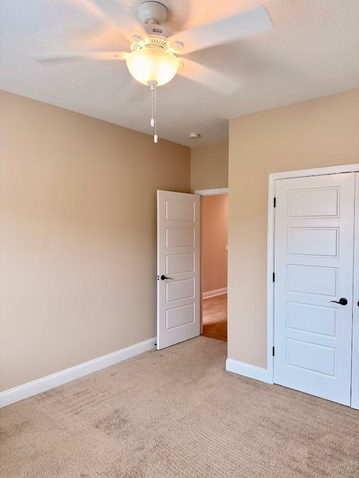 124 The Villas Way - Photo 4 of 17