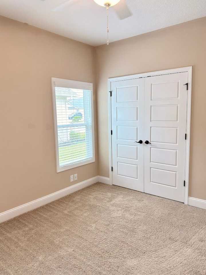 124 The Villas Way - Photo 7 of 17