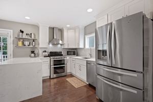 featured image of 2410 S Dakota Ave Ne
