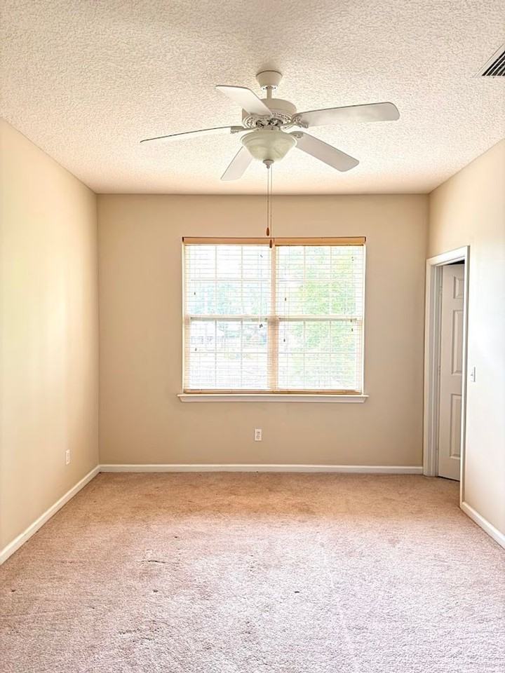 216 Inlet Reach Cir - Photo 6 of 15