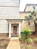 708 Osborne St - Photo 1 of 1