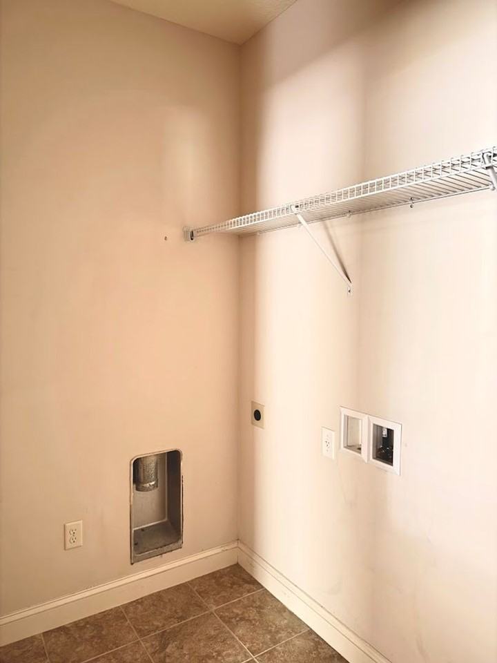 708 Osborne St - Photo 6 of 16