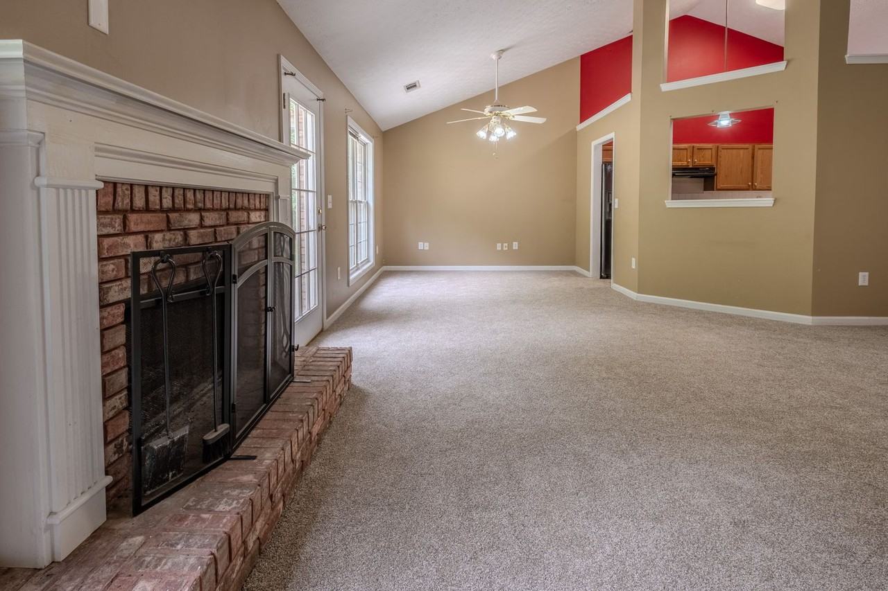 103 Williams Ct - Photo 5 of 26