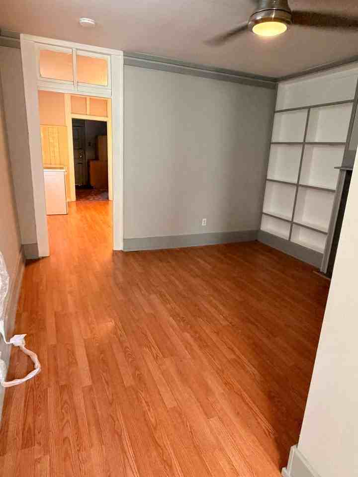 2829 2829 - 2831 Orleans Avenue - 2831 #2831 - Photo 3 of 12