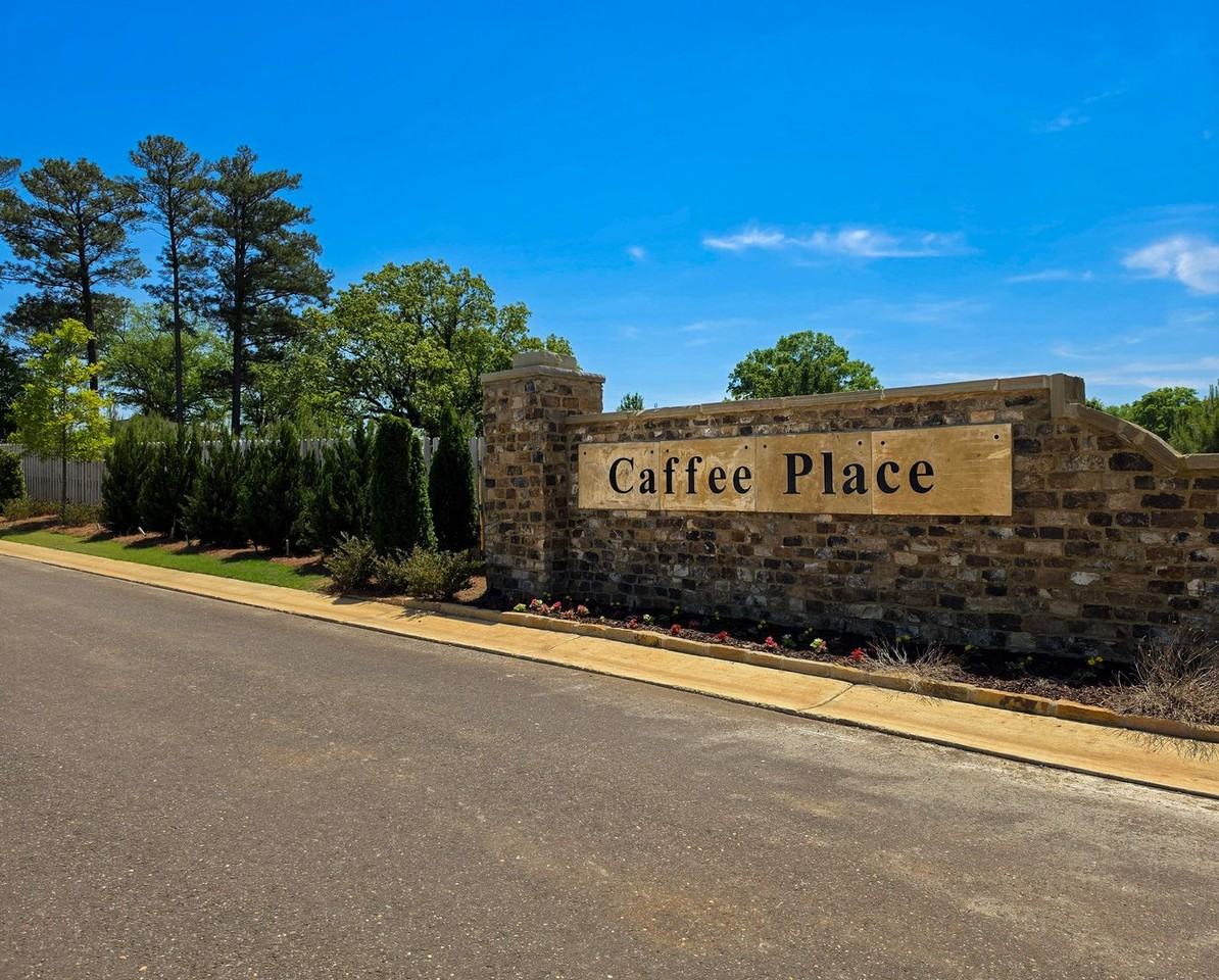 18542 Caffee Dr - Photo 3 of 45