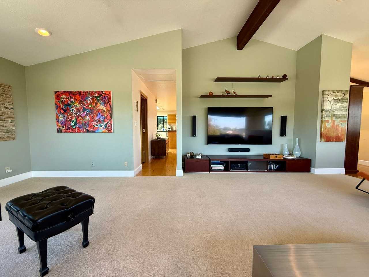 4221 Hill St - Photo 4 of 39