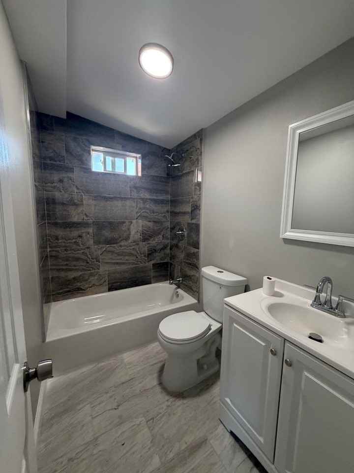152 S Bonnie Beach Pl - Photo 7 of 11