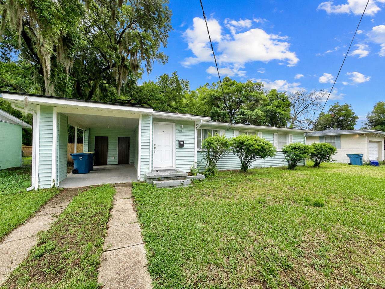 5632 Oliver St - Photo 2 of 25