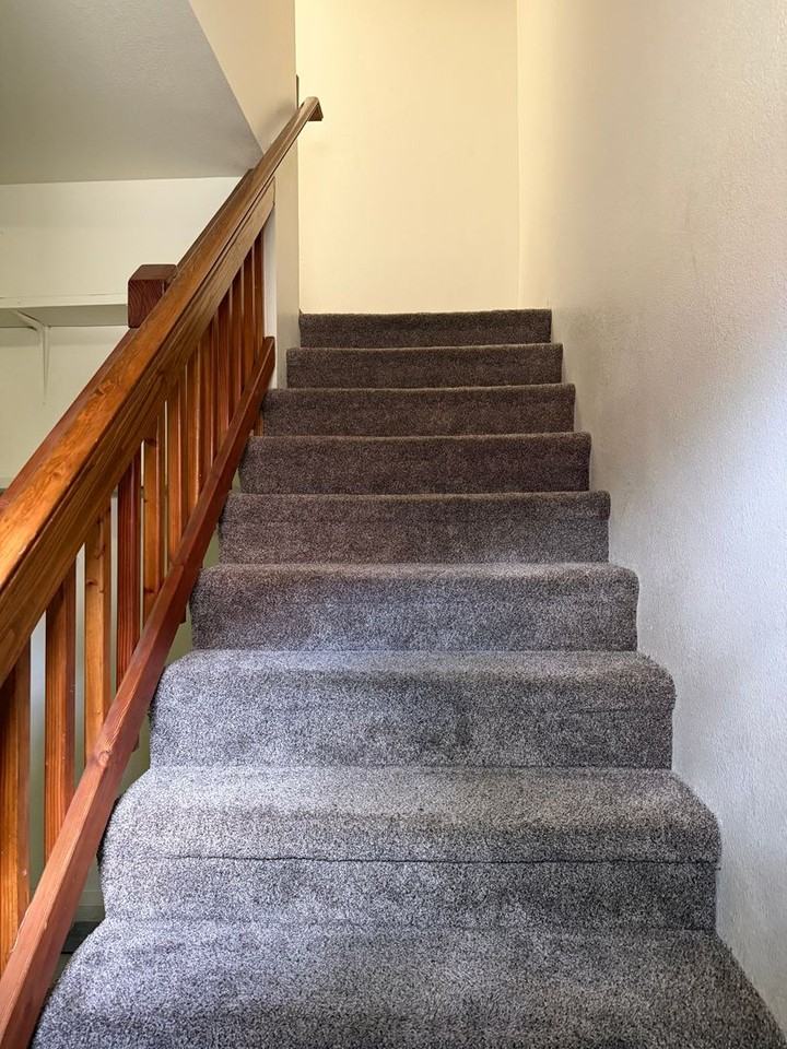 611 Elko Ave - Photo 3 of 8