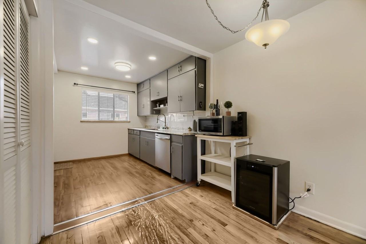 1343 S Grant St - Photo 4 of 12