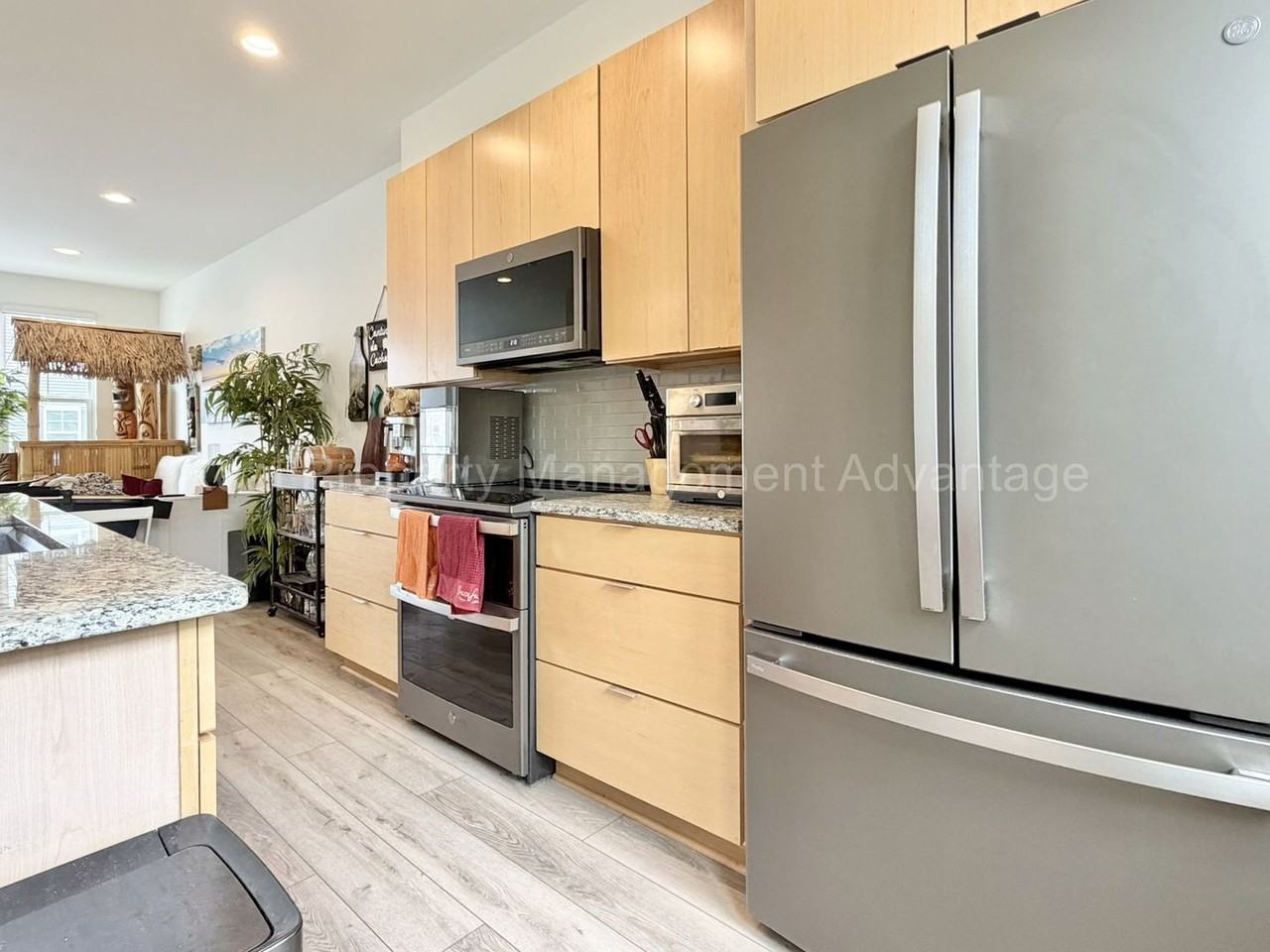 547 Parkside Way - Photo 6 of 34