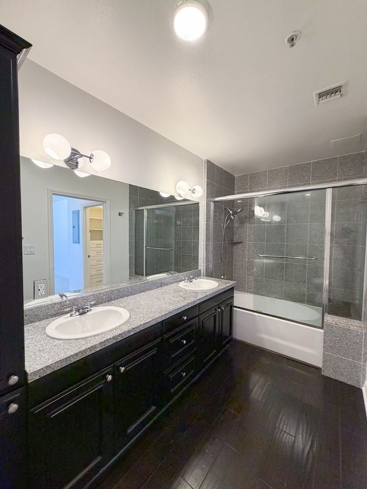3750 Santa Rosalia Dr - Photo 5 of 10