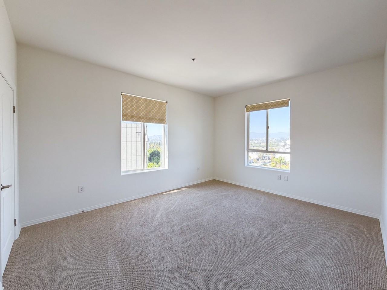 3750 Santa Rosalia Dr - Photo 7 of 10