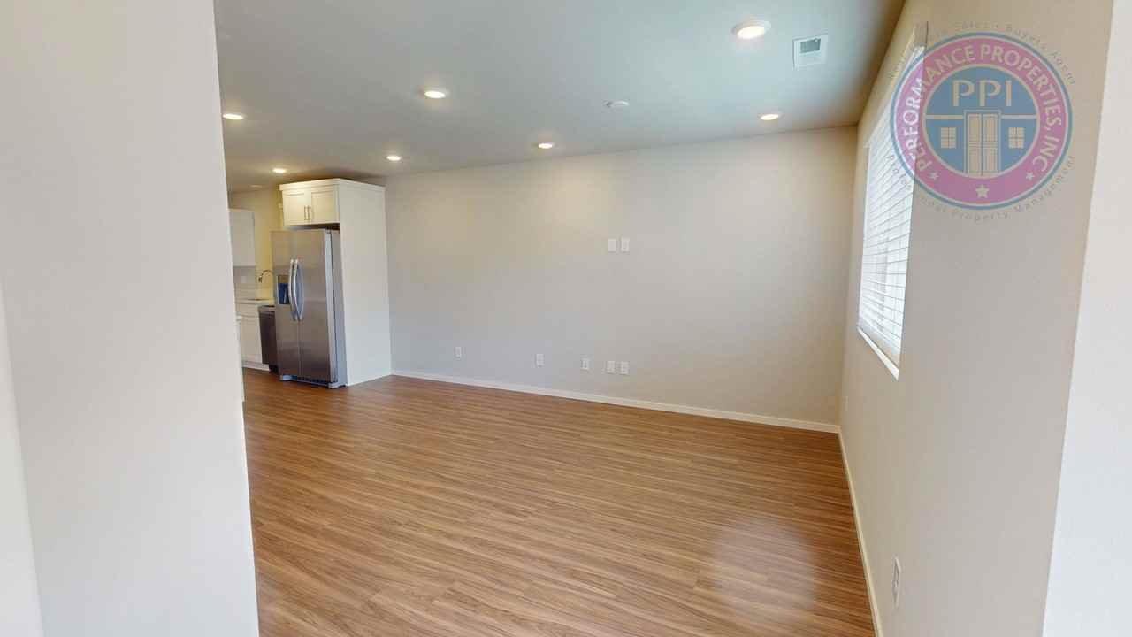 862 Sifuentez Ct - Photo 4 of 28