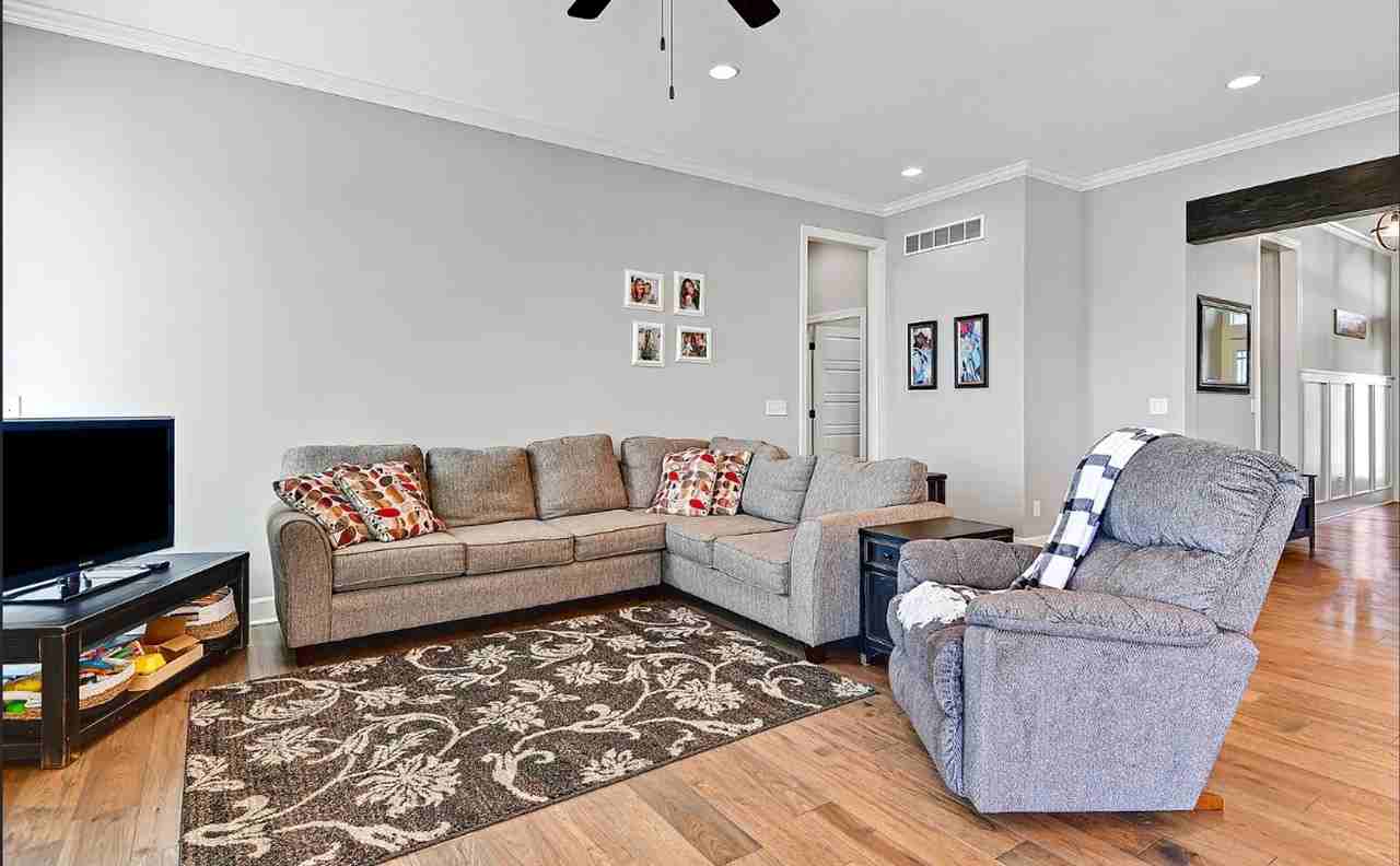 8003 W 166th Ter - Photo 6 of 24