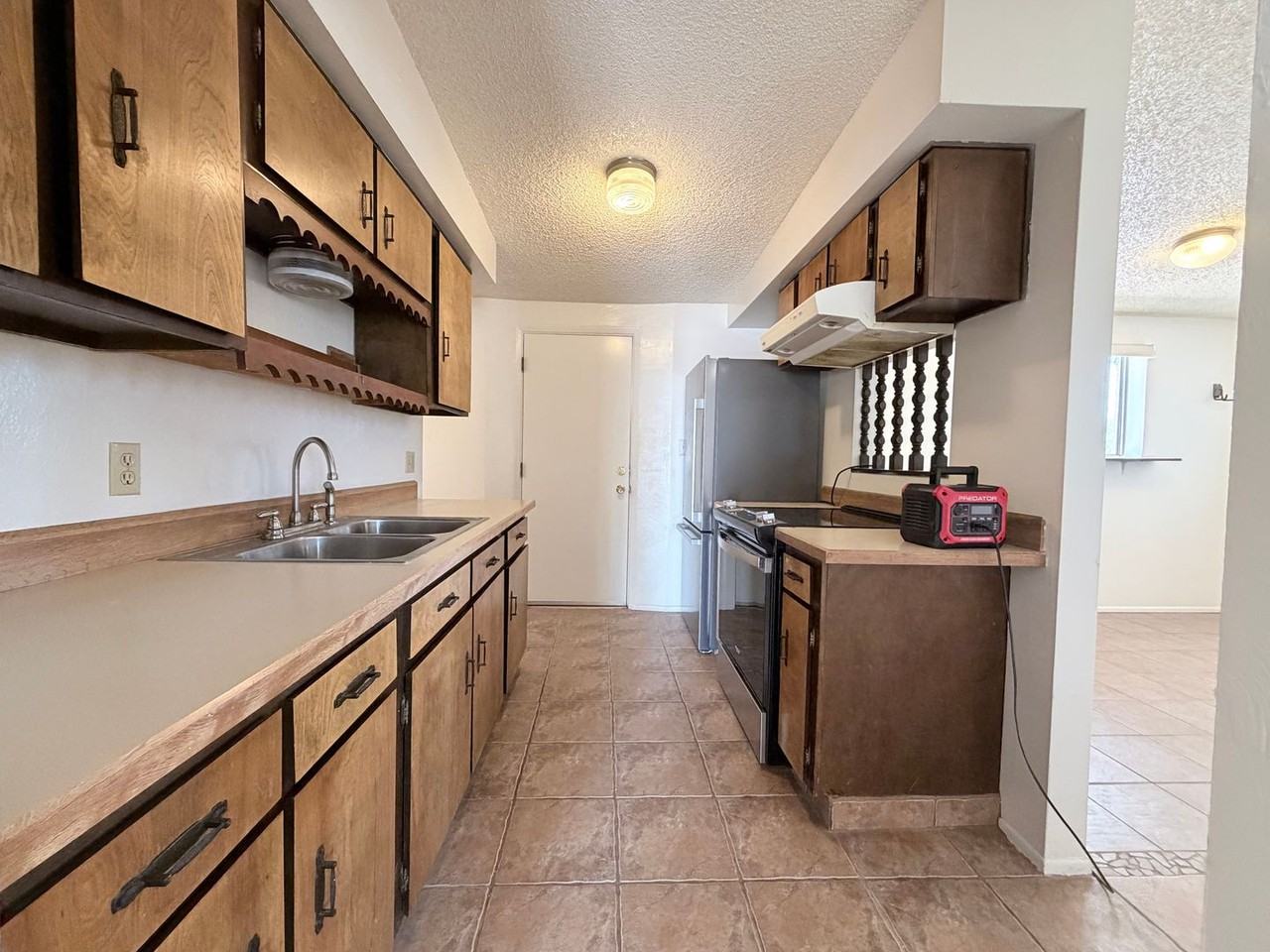 200 Dragoon St - Photo 6 of 24