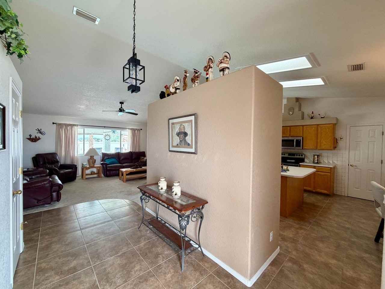 2199 Wallapai Dr - Photo 4 of 35