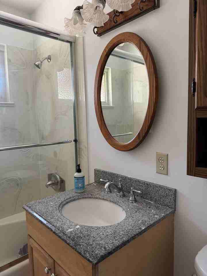 1214 Cornell Dr - Photo 6 of 13