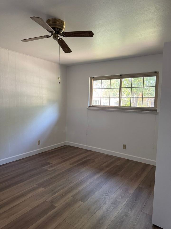 1214 Cornell Dr - Photo 7 of 13