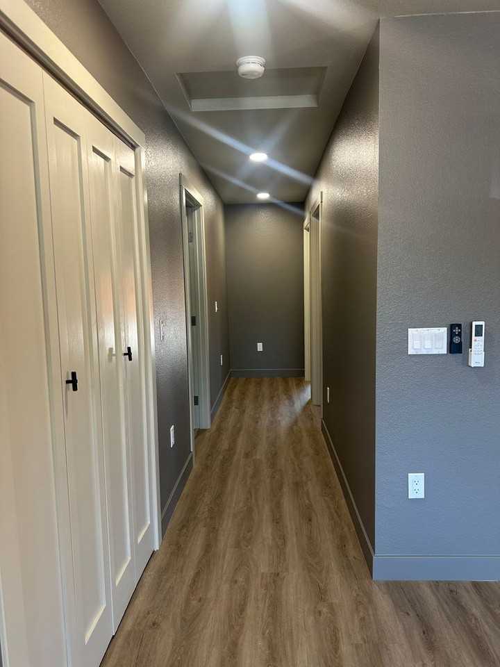 324 Plum St - Photo 4 of 14
