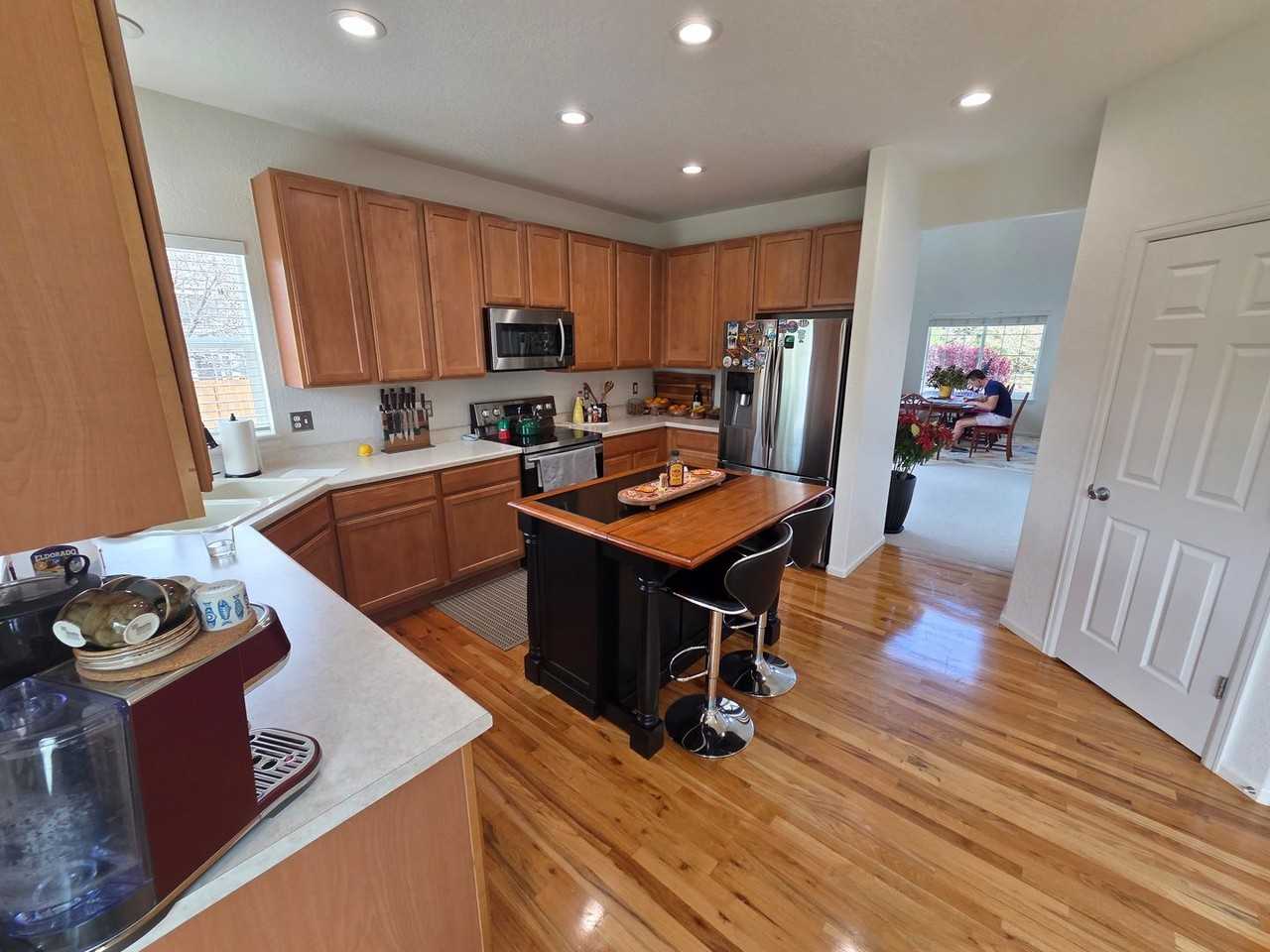 81 Laramie Ct - Photo 5 of 39