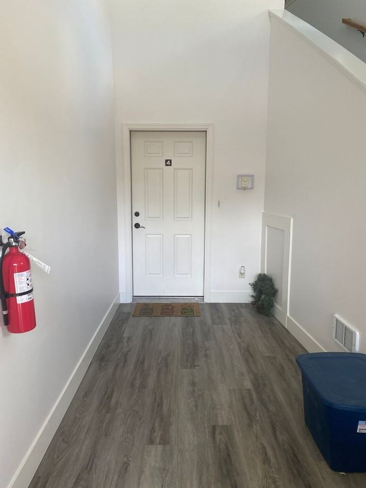 7552 Mountain Laurel Dr - Photo 3 of 20