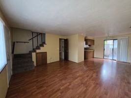 featured image of 827 Ne A St #7