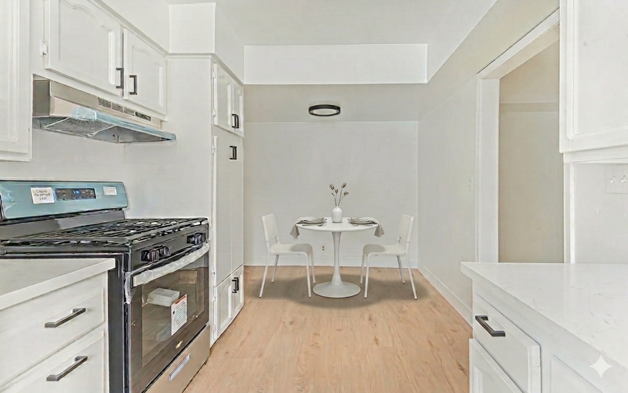 1212 E 76th Pl - Photo 3 of 8