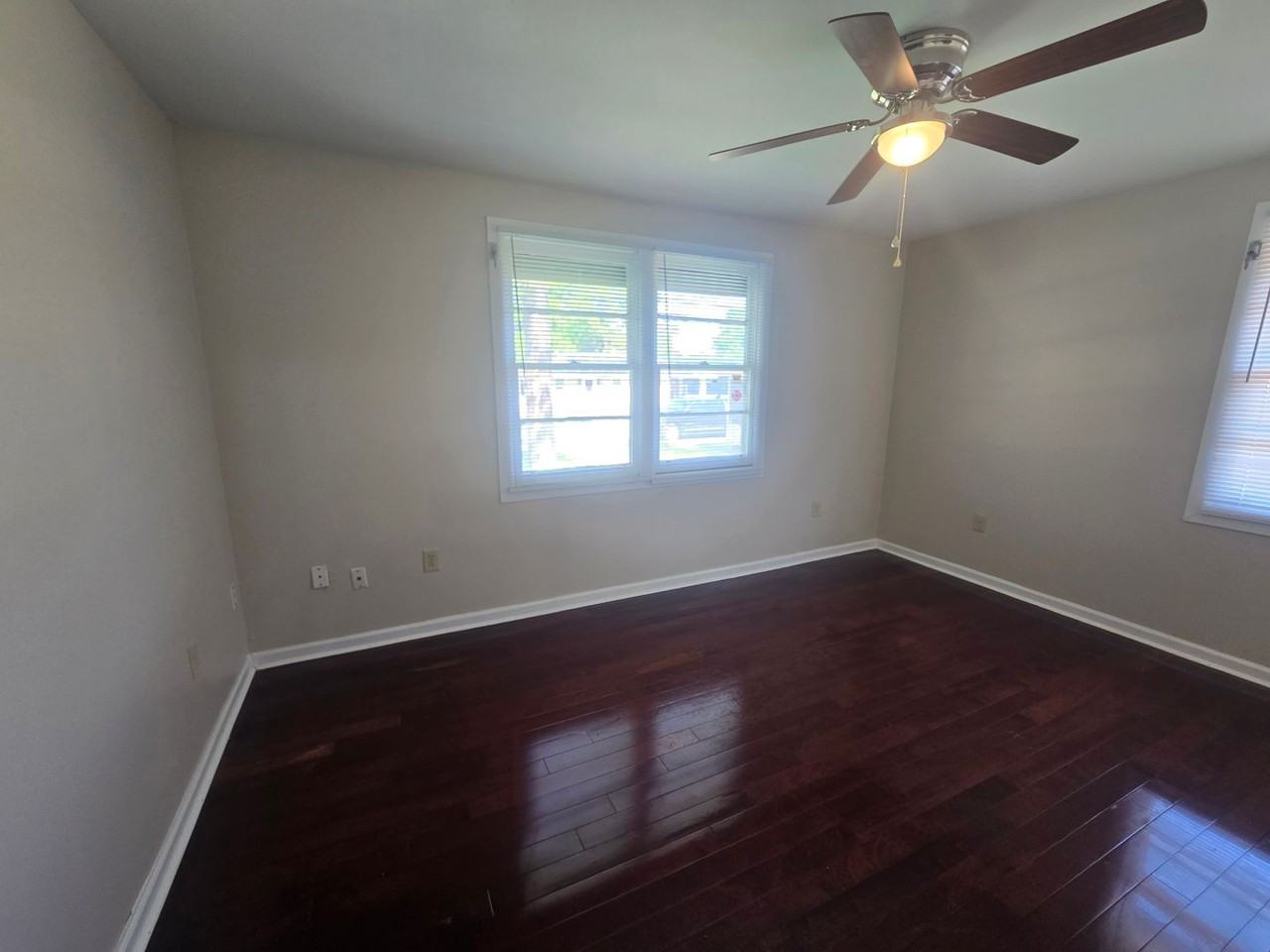 4900 Lurline St - Photo 6 of 13