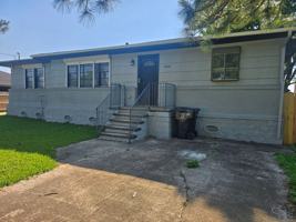 featured image of 4900 Lurline St