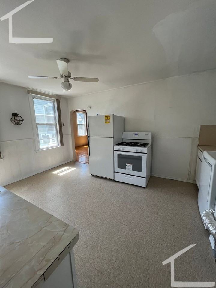 40 Myrtle Ave - Photo 2 of 7