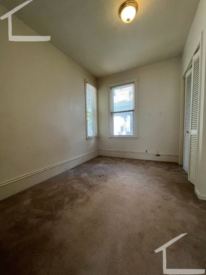 40 Myrtle Ave - Photo 4 of 7