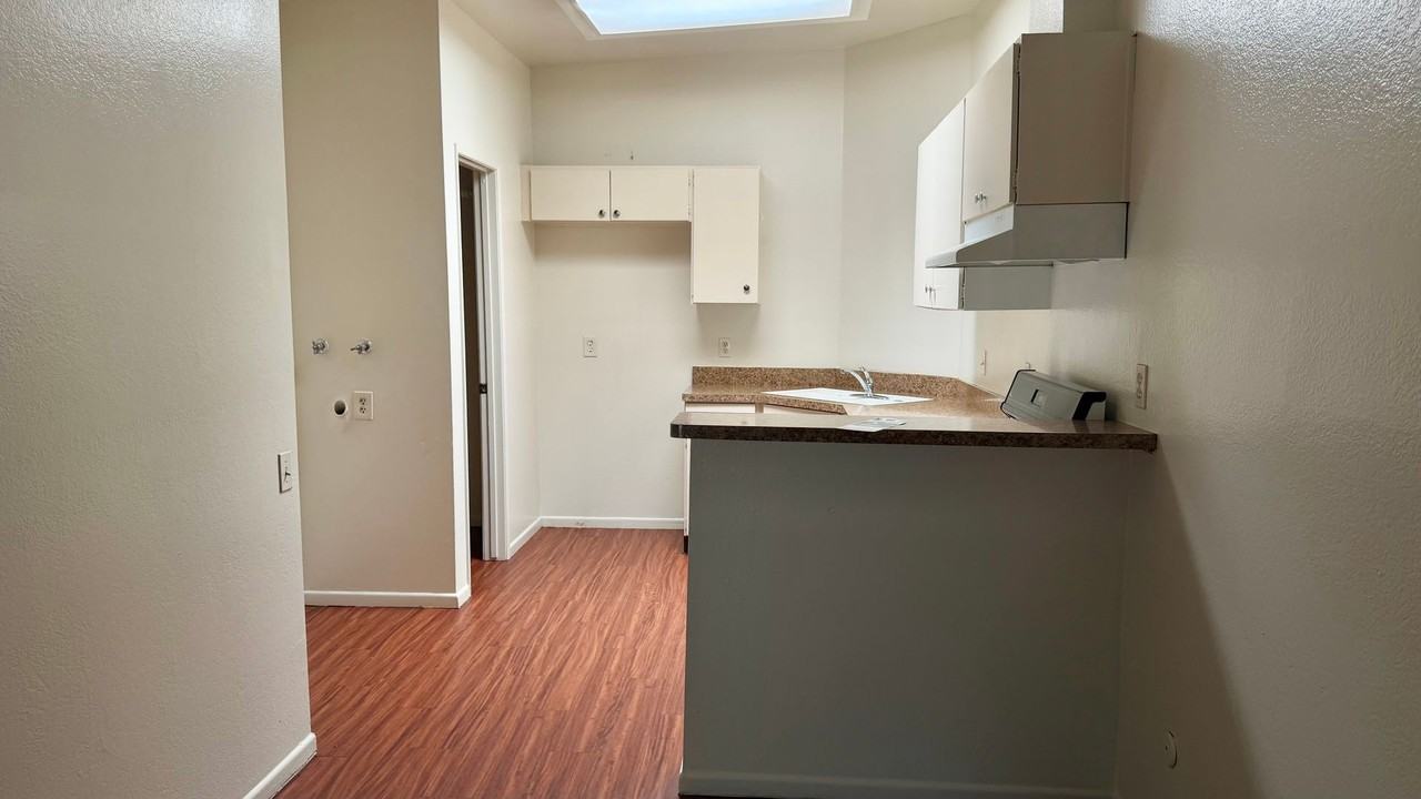 3600 Sampson Ct #A - Photo 3 of 7