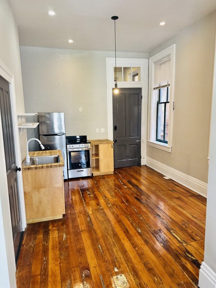 205 West McMicken Avenue - Photo 7 of 17