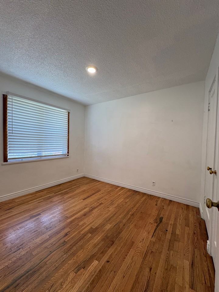 2739 S Melbourne St #2739 - Photo 6 of 22