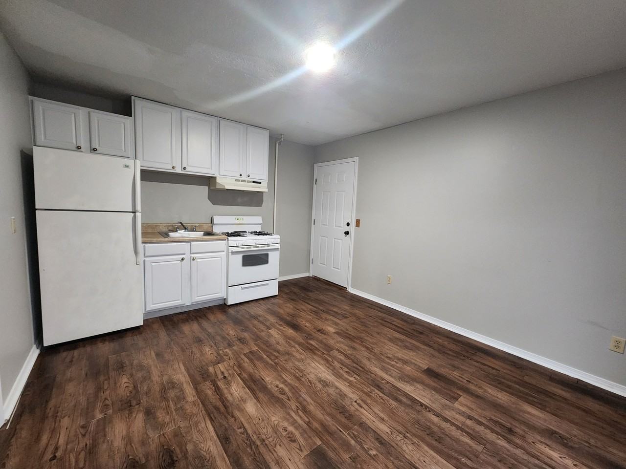 1325 Virginia - Photo 7 of 9